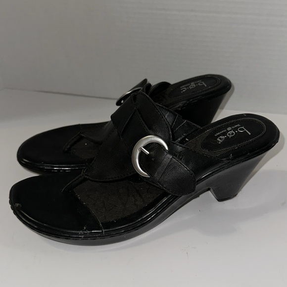 bõøc b.o.c Born Concepts Women’s leather flower flip flops sandals - Picture 2 of 12